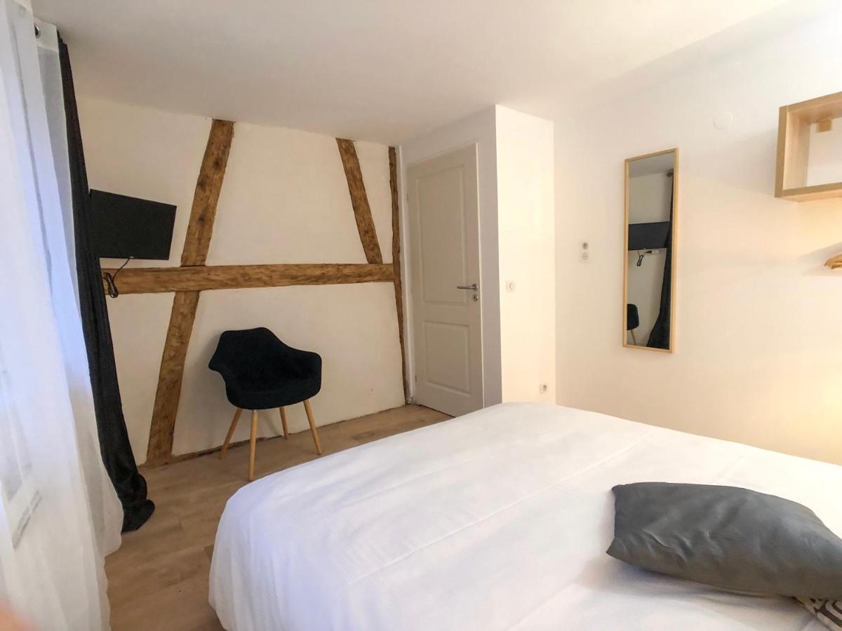 Beauty & The Beast - Old Town Cosy Apartments Colmar Bagian luar foto